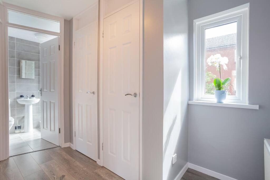 Beautiful Apartment In The Heart Of Belfast!! Экстерьер фото